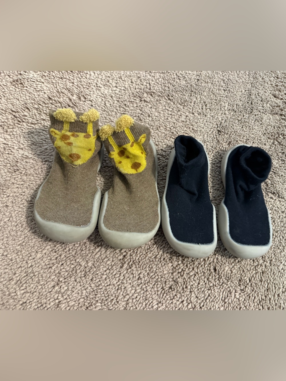Kids Non-Slip Sock Shoes - Brown Giraffe & Black 2 pairs toddlers sock shoes